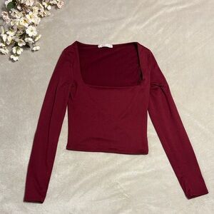 burgundy square neck long sleeve crop top small
